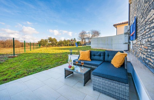 Jursici House | 3 bedroom stunning home in Brscici