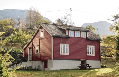 Jondal House | 3 bedroom stunning home in Jondal