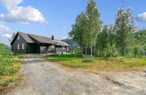 Myrkdalen House | 3 bedroom stunning home in Vossestrand