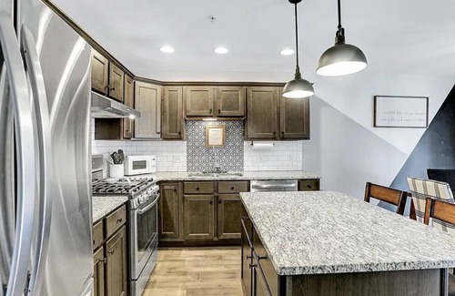 Harrisburg House | 3-bedroom townhome in Harrisburg, 10 mins from Hershey Park