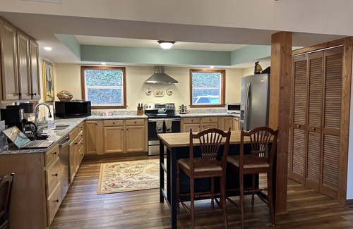 Otto House | 3-bedroom vacation home minutes from Chattahoochee National Forest