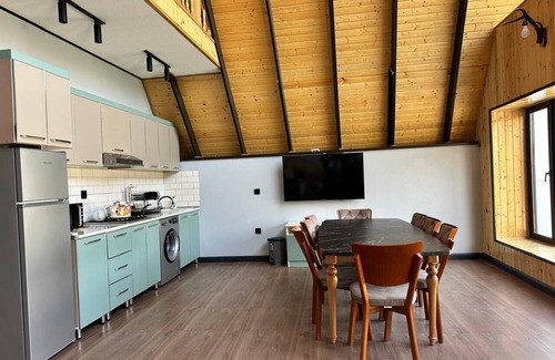Gabala Villa | 3-bedroom villa in lovely Qəbələ with mountain view, WiFi, AC, hot pool.