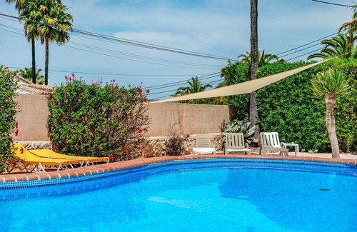 Paichi Villa | 3 bedroom villa in teulada