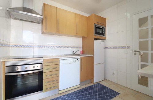 Funchal Villa | 3 Bedroom Villa located within walking distance of Praia da Luz, Lagos