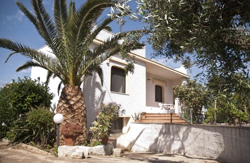 Ugento Villa | 3 Bedroom Villa with pool in the countryside near the sea.