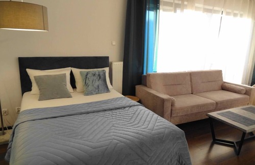 Wola Apartment | 3 bedrooms, 7 bunk beds