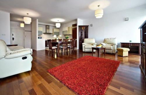 Marymount Apartment | 3 bedrooms Apartment Zoliborz Gwiazdzista