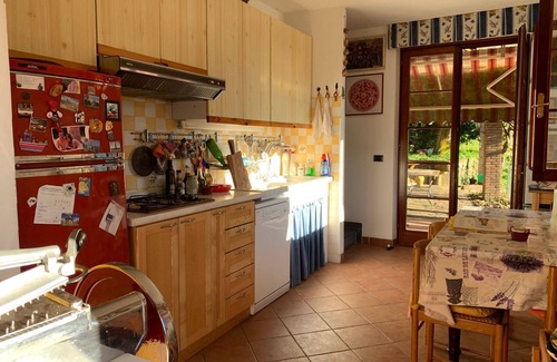 Montignoso House | 3 Bedrooms, detached villa with swimming pool in the hills of Montignoso. Peaceful and quiet.