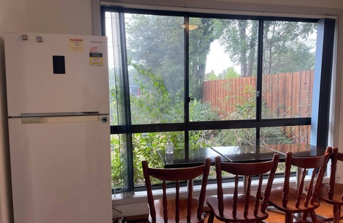 Laverton House | 3 bedrooms Home in Laverton 19 Minutes to Melbourne CBD Center