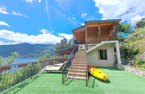 Strp House | 3 bedrooms seafront house with spectacular views