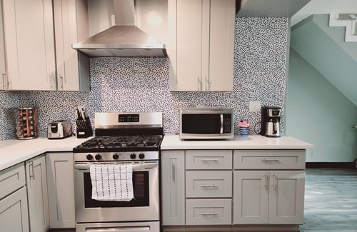 Garden Grove Apartment | 3 Bedrooms Unit Next To Disneyland