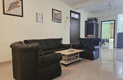 Alambagh Apartment | 3 BHK in Krishna Nagar Lucknow LKO 401 L