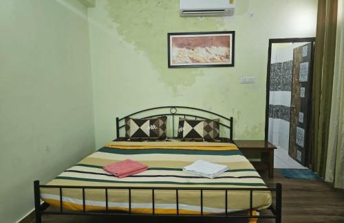 Alambagh Apartment | 3 BHK in Krishna Nagar Lucknow LKO 401 L