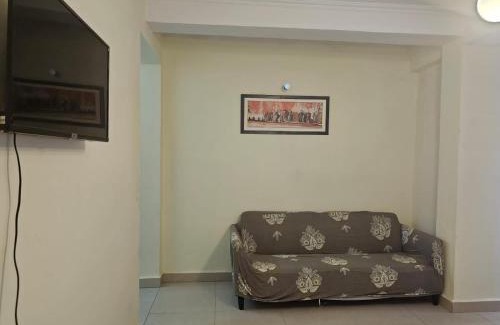 Alambagh Apartment | 3 BHK in Krishna Nagar Lucknow LKO 202R