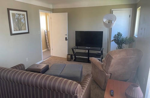 Garfield Heights Apartment | 3 BR 1 BA air-conditioned spacious Wi-Fi TV yard spacious large kitchen.