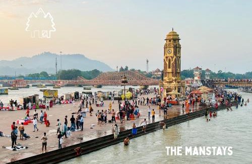 Haridwar Apartment | 3 BR Luxe Penthouse nearby Harkipauri by Manstays