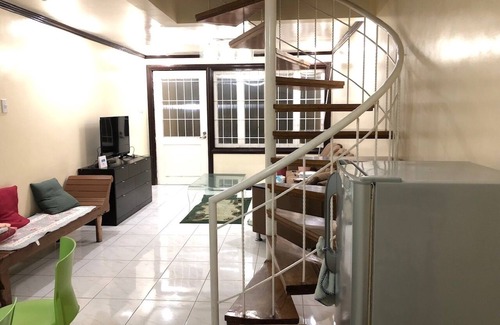 Tagaytay House | 3-BR Towhnouse in Tagaytay