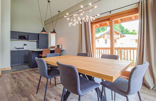 Valmorel Ski Chalet | 3* Chalet in Valmorel - 6 ppl - Ski-in/Ski-out, parking, wifi, hotel services
