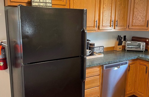 West End Apartment | #3 Chestnut beautiful apt. 1/2 mile to Cooperstown All Star Village/Convenient