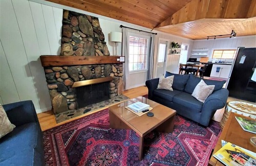 Traverse City Cabin | 3 Cottage Exclusive Retreat|Hot Tubs|Walk to Beach