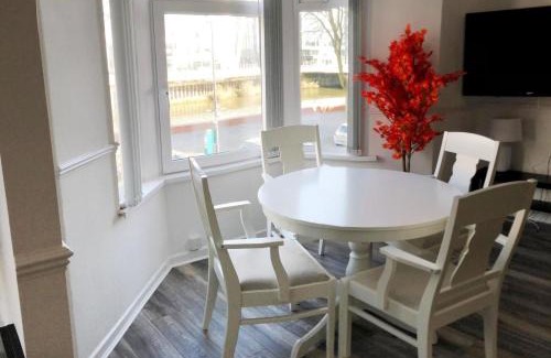 Riverside Apartment | 3 Fitzhamon Embankment APARTMENTS opposite Principality Stadium - LONG STAY OFFER