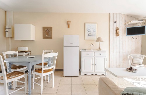 Le Bois-Plage-en-Re House | 3* House with heated pool, 400m from beach and market – Île de Ré