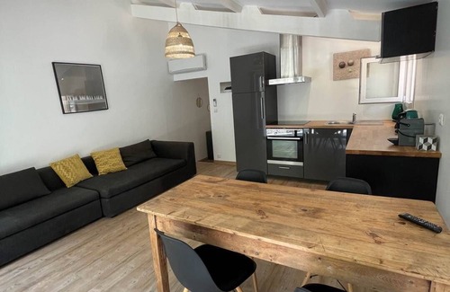 Cassis Apartment | 3.jacko