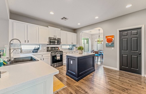Gilbert House | 3 Kings~Casita~Pool~GameRoom~FirePit