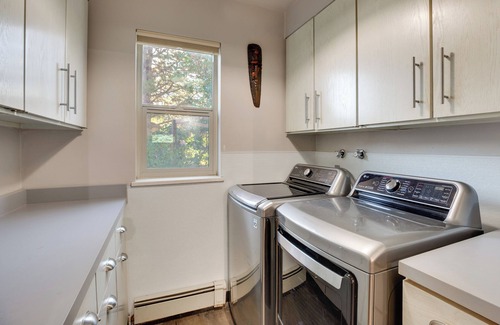 Grand Junction House | 3 Mi to Dtwn Grand Junction: Home w/Deck!