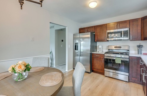Hazel Park House | 3 Mi to Dtwn Royal Oak: Getaway w/Fenced Yard!