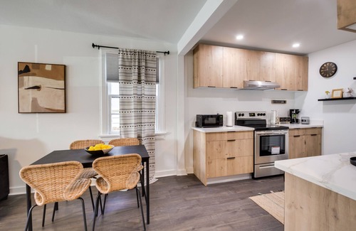 Dillard Apartment | 3 Mi to French Quarter: Modern Apt in New Orleans