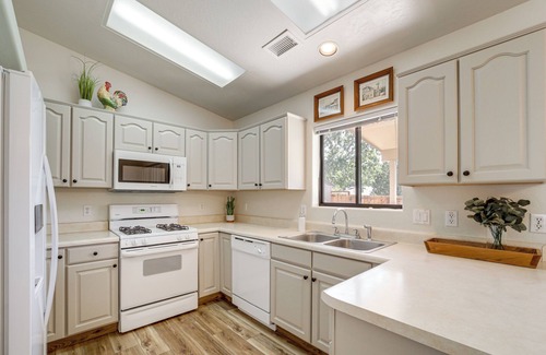 Cottonwood-Verde Village House | 3 Mi to Old Town Cottonwood: Quiet Home w/Patio