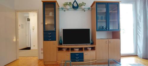 Koprivnica Apartment | 3 min. away