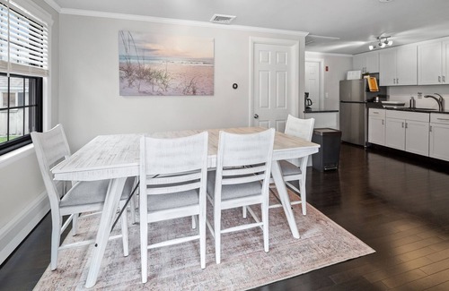 Dennis Port House | 3-min walk to BEACH! Private luxury Backyard!