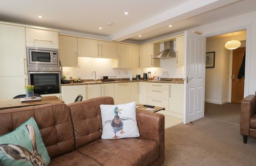 Kendal Cottage | 3 OLD PHARMACY COURT, family friendly in Kendal
