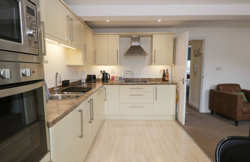 Kendal Cottage | 3 OLD PHARMACY COURT, family friendly in Kendal