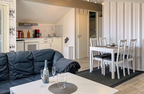 Stenungsund House | 3 person holiday home in STENUNGSUND