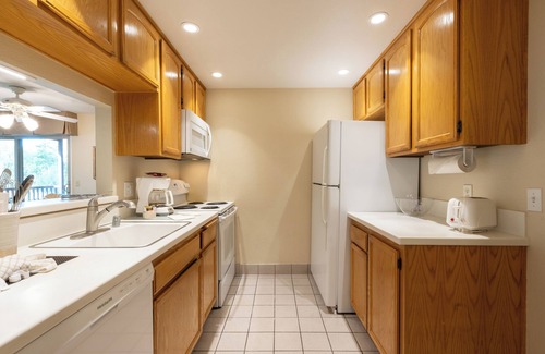 San Diego Country Estates Hotel | 3 Relaxing Units | 2BR with Pool & Kitchen | San Diego Country Estates