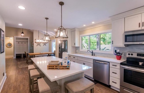 Lawton Woods House | 3 Rice Lane