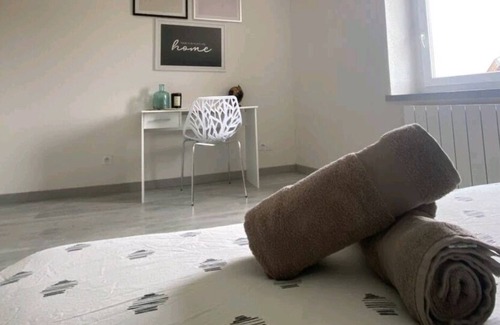 Prefecture Apartment | 3-room apartment NEAR STATION, CITY CENTER AND SHOPS