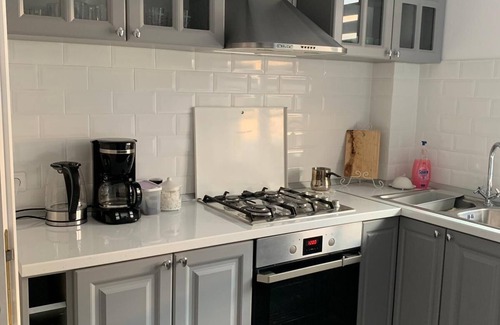 Blejoi Apartment | 3 room apartment 2 minutes away from Ploiesti