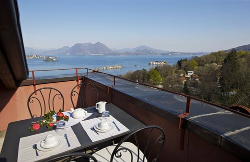 Carciano Apartment | 3-room apartment with balcony in an Art Nouveau villa with communal pool