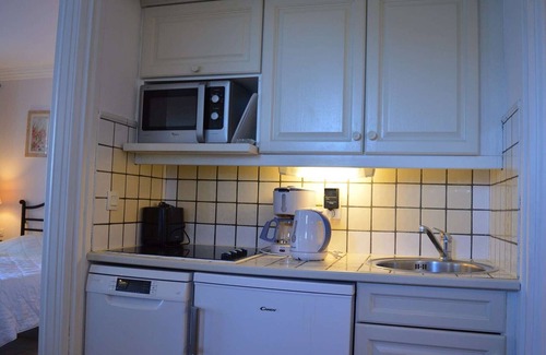 Les Restanques Apartment | 3-room apartment with terrace, air conditioning, and parking in Grimaud