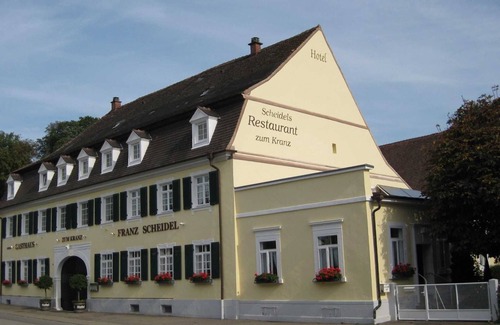 Kenzingen Apartment | 3-room family apartment Agnes - Scheidels Restaurant zum Kranz-Hotel