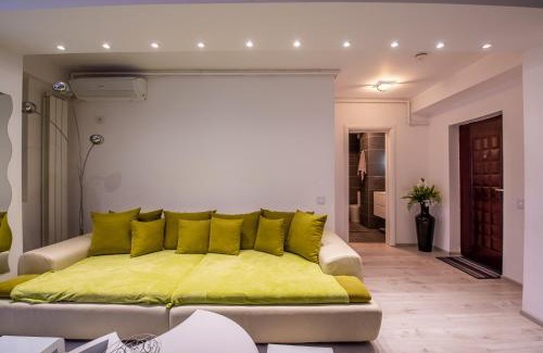 Chiajna Apartment | 3 Room Luxury Residence Militari M2+3