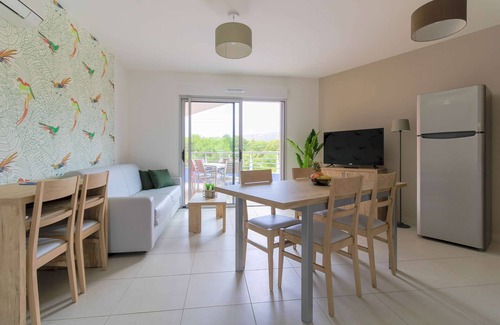 La Faviere Apartment | 3 room with pool at the beach by SELECTsoHOME