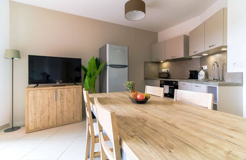 La Faviere Apartment | 3 room with pool at the beach by SELECTsoHOME