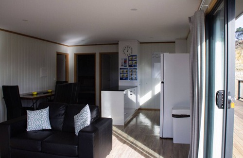 Mount Rumney House | 3 Seaviews Wombat Mt Rumney Escapes