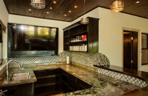 Plantation Villa | 3 Story Oceanfront Luxury Villa 5 Bedroom w/Pool