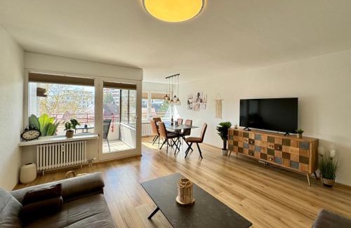 Leonberg Apartment | 3 Zimmer Apartment, 95 qm, max 5 Personen, Balkon, Garage, Internet 100 MBit